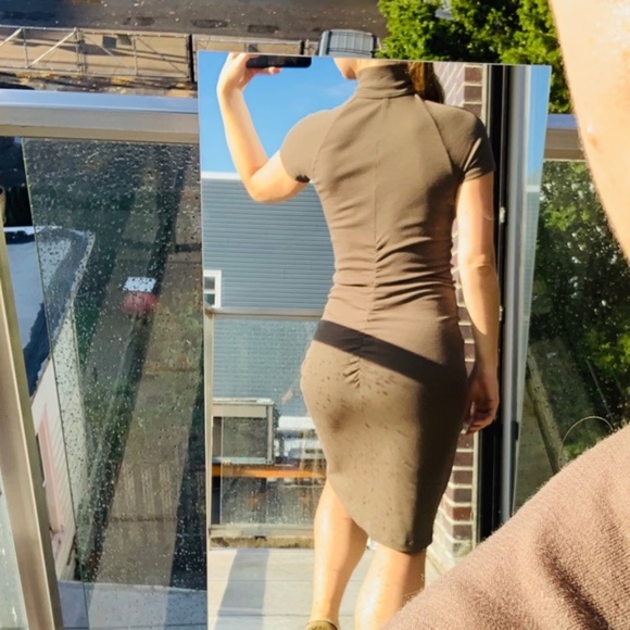 Zenobia Virgin Wool Camo Pleated Turtle Neck Dress - Picture 4 of 16